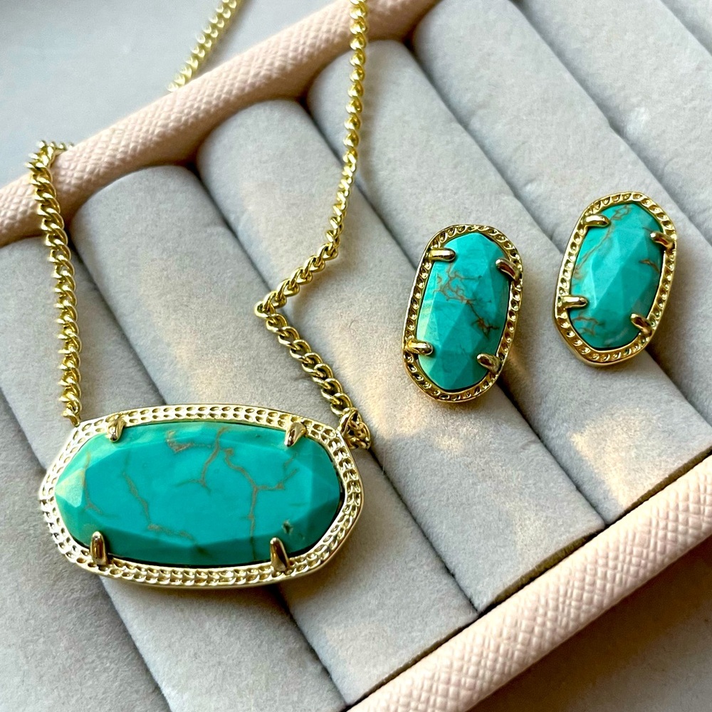 *Rare* Kendra Scott Dylan Necklace in Turquoise